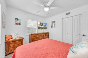 3 habitaciones, escritorio, tabla de planchar con plancha y wifi 
