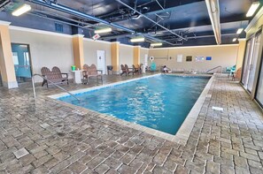 Innenpool, beheizter Pool