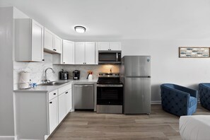 Fridge, microwave, oven, stovetop - Beachfront Studio - Ocean View • Pool • Sleeps 4 (Panama City Beach)