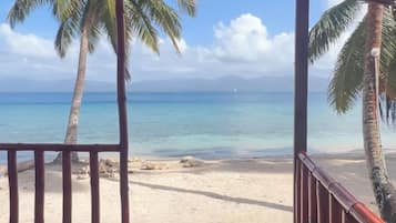 Deluxe Bungalow, Sea View | Beach