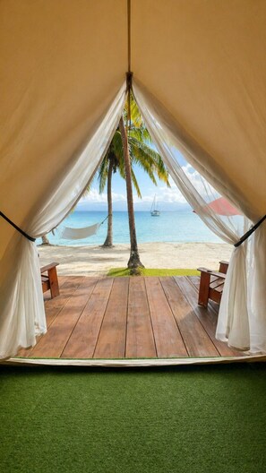 Tenda de campanya Deluxe, vistes al mar | Wifi gratuïta 