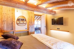 5 Schlafzimmer, Bügeleisen/Bügelbrett, Reisekinderbett, kostenloses WLAN