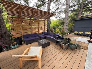 Terrace/patio - Luxury Mountain Retreat | Sauna · Hot Tub · Nature (Squamish)