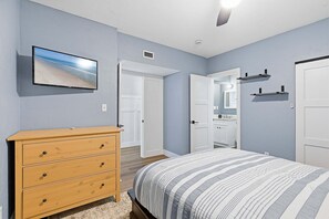 2 slaapkamers, een strijkplank/strijkijzer, gratis wifi, beddengoed