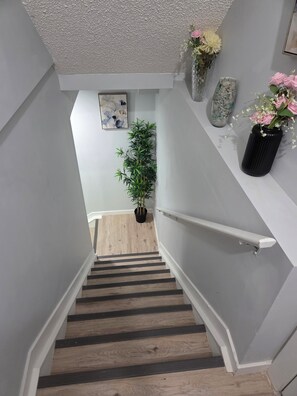 Interior - D' Royals Modern, Elegant and Cozy basement suite. (Edmonton)