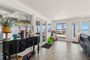 Interior - Sunset Waterfront Paradise | Kayaks, Dock, + Views (Palm Harbor)