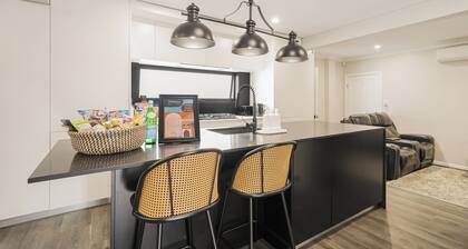 A Moroccan inspired sanctuary in Sydney's West with room for up to 9 guests.