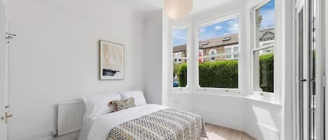 1 室のベッドルーム、アイロン / アイロン台、WiFi、ベッドシーツ