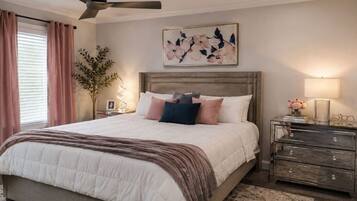 5 bedrooms, iron/ironing board, WiFi, bed sheets