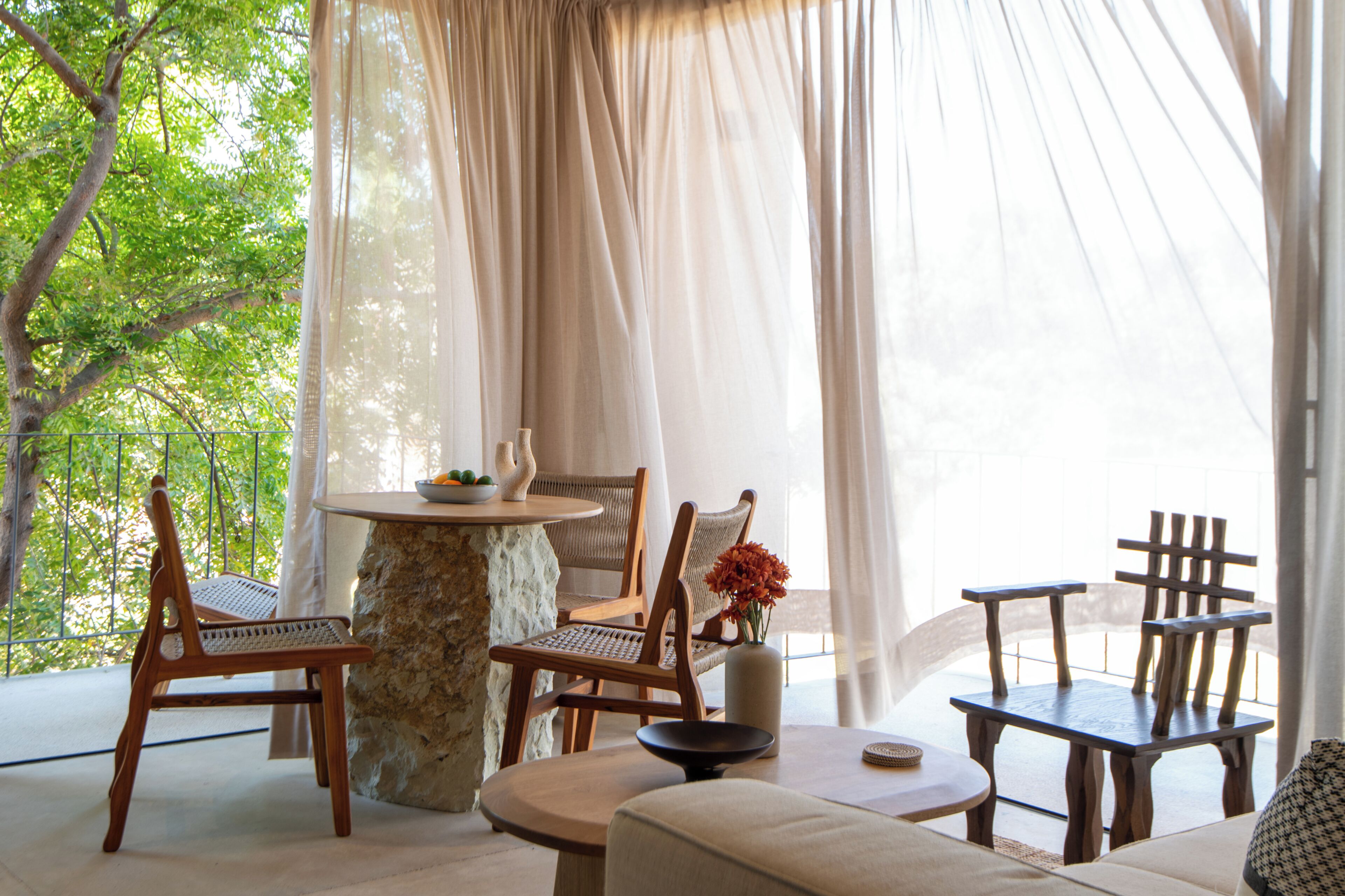 Appartement Deluxe, balcon, vue jardin | Restauration extérieure