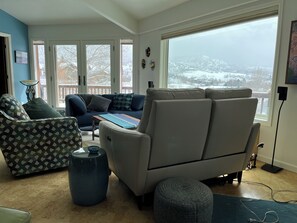 Fernseher, Kamin