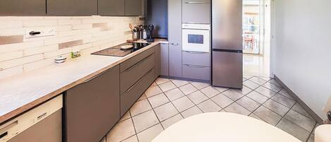 Fridge, microwave, oven, dishwasher