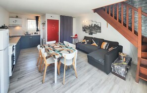 TV, ping pong - Amazing home in La Salvetat-sur-Agout with WiFi (La Salvetat-sur-Agout)