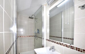Shower - Paisible maison piscine privée (Sorède)