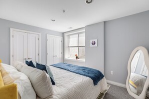 2 chambres, fer et planche Ă repasser, accĂšs Ă Internet, literie fournie