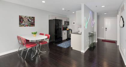 Mariocore Downtown Royal Oak Apartment - 2 Bedroom