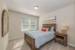 3 Schlafzimmer, Bügeleisen/Bügelbrett, WLAN, Bettwäsche