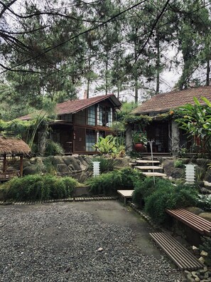 Family Villa | Property grounds