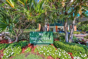 Exterior detail - One Bedroom Coconut Grove Apartment with Large Patio & Free Parking (Miami)