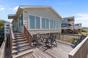 Terrace/patio - Reelaxing: Oceanfront Home in Yaupon Beach, Oak Island, Perfect for 9 guests! (Oak Island)