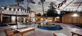 Empress Luxe Family Playground