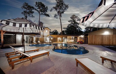 Empress Luxe Family Playground