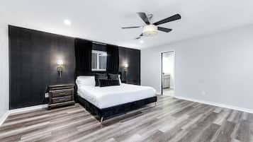 Luxury House, 4 Bedrooms, Non Smoking, Private Pool | Iron/ironing board