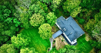The Harlow House