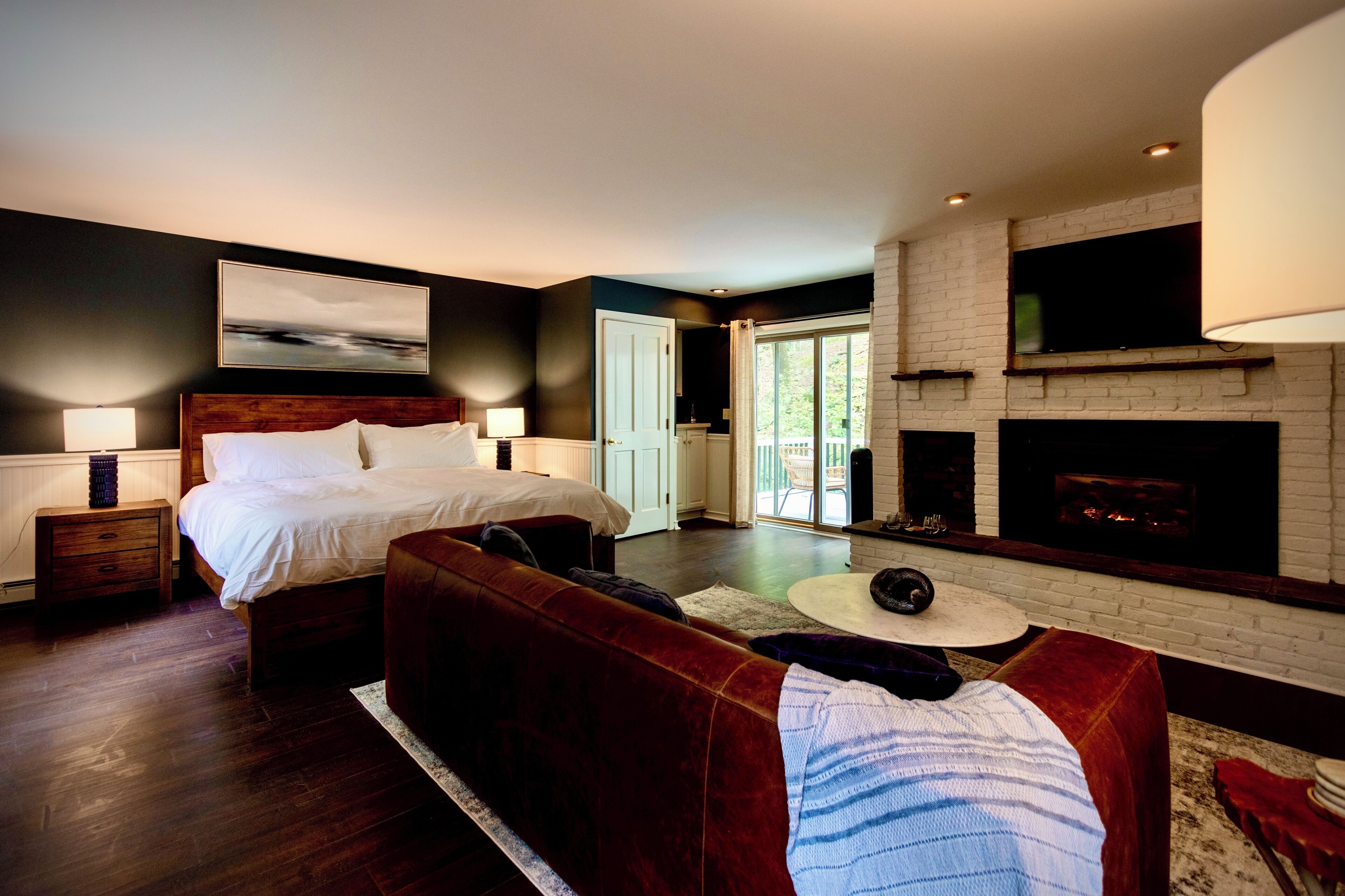Classic Room, 1 King Bed, Balcony