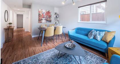 Central 2BR Suite • Near Grouse Mountain & Lions Gate bridge • Free Parking