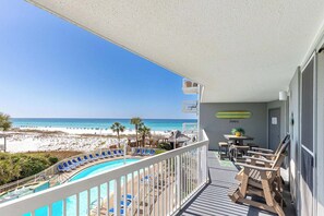 Property grounds - 312 Gorgeous Gulf Views w/ 25’ Private Balcony ~ Pools ~ Hot Tub ~ Book June 3rd (Destin)