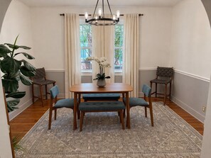 Dining - Hillcrest Storybook Cottage: 8 Min to Downtown + Derby (Louisville)