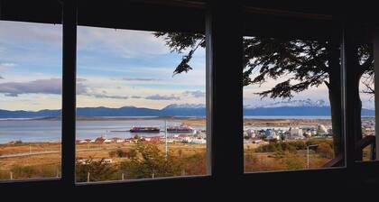 Adorable 3-bedroom house in Ushuaia perfect for your getaway