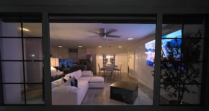 Pool Home + BBQ Grill + Family Friendly in Orlando, FL!