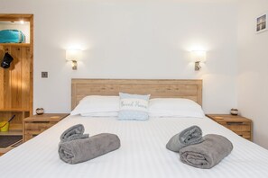 4 Schlafzimmer, Bügeleisen/Bügelbrett, Internetzugang