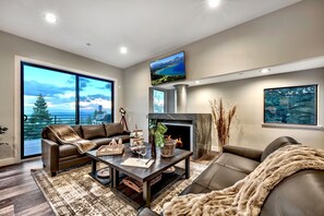 TV, fireplace, table football, video library - 17Beds Luxury Estate Vacation Rental Lake Tahoe Gameroom Hot Tub Luxe11 (Stateline)