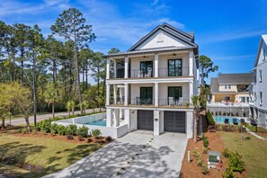 Exterior - New to VRBO, Steps to Beach, Pool, 5BR, Great Location (Hilton Head Island)