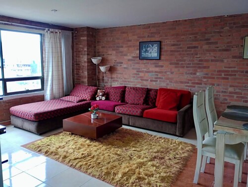 Bright 3BR in Central Cajicá. Walk to Plaza. Near Zipaquirá & Tabio