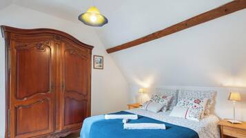 2 chambres, lit de bébé portatif, accès au Wi-Fi (inclus)