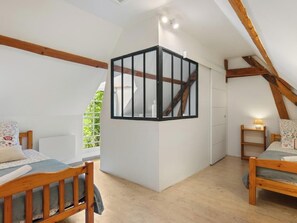 2 Schlafzimmer, Reisekinderbett, kostenloses WLAN