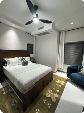 Room - 3-bedroom Bungalow in peaceful St. Ann Parish with AC (St. Ann Parish)