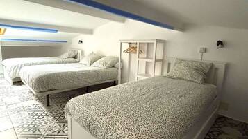 3 bedrooms, iron/ironing board, travel cot, WiFi