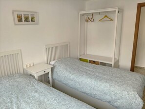 3 bedrooms, iron/ironing board, travel cot, WiFi - Casa Antonio en Picos de Europa (Inguanzo)
