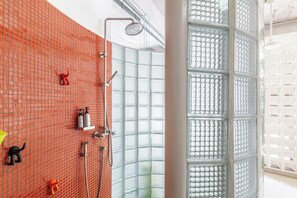 Bathroom - 2-bedroom villa in Krong Siem Reap perfect for relaxing stay (Krong Siem Reap)