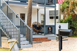 Terrace/patio - Bijou House Unit 1 - 5BR Unit w/ Heated Pool + Hot Tub (Walk to Beach) (North Myrtle Beach)