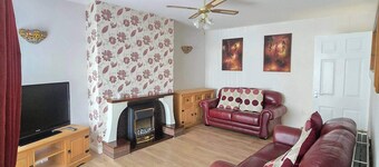 Sleeps 6 - St Helens - 50 mins to Peak District