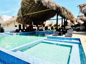 Piscine extérieure