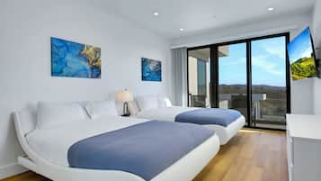 Deluxe Quadruple Room, Balcony, Mountain View