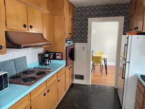Private kitchen - Near Mayo / St. Mary’s (Rochester)