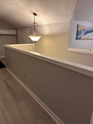 Unclassified image, 2 of 18, button - Beautiful 3-bedroom house with AC in charming Paducah. Just listed for Quilters! (Paducah)
